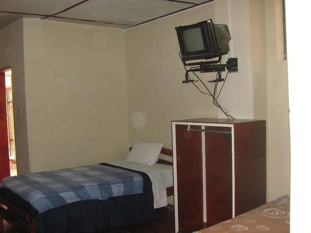 Hostal Oasis Quito 2